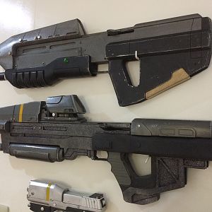 Halo CE A: MA5B Assault rifle build Show case