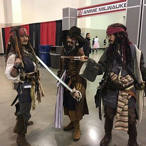 3 Jack Sparrows