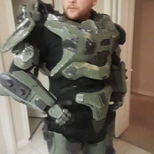 36199726_1761778267241398_1423326705623236608_n | Halo Costume and Prop ...