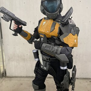 ODST "Scrapper" with custom SOCOM style M6G and shoulder knife