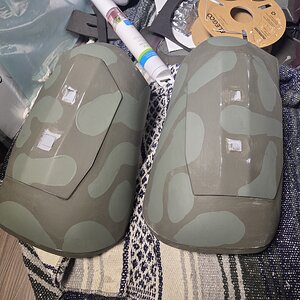 thigh plate armor.jpg