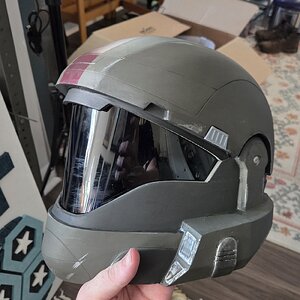 Finshed helmet left.jpg